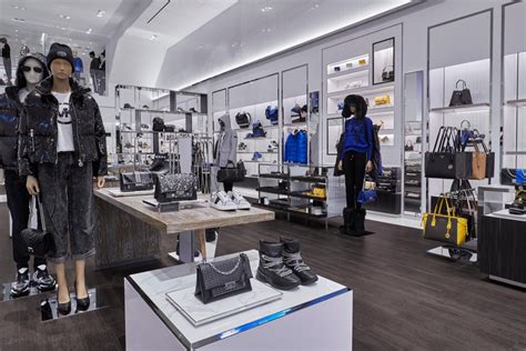 entrepot michael kors montreal|Chaussures de marque en entrepôt .